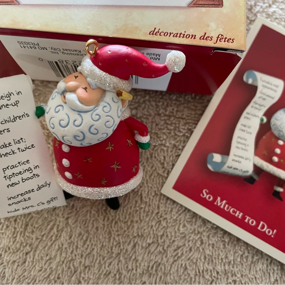 Hallmark Keepsake Santa Claus Ornament 2004
